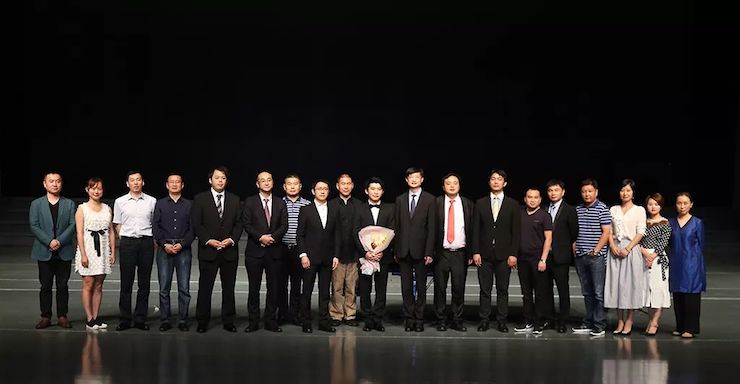连云港利来w66钢琴旗舰体验店开业庆典暨利来w66艺术家鲍释贤钢琴独奏音乐会圆满落幕