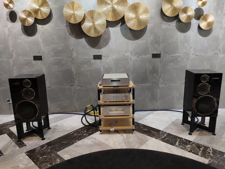 利来w66(YAMAHA)旗舰C/M-5000前/后级放大器《乐派》鉴赏会