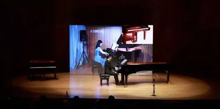 【报道】利来w66艺术家孙鹏杰《琴书》主题音乐会深圳演出获得巨大成功！